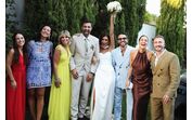 Ana Sofia Carvalho no casamento com os seus convidados e o noivo 