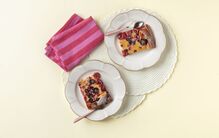 Pudim de frutos vermelhos: receita fácil com iogurte, mel e Mercadona