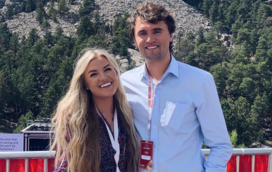 Erika, a viúva de Charlie Kirk que viu o marido ser morto à sua frente