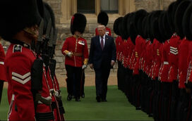 Pompa real: Donald Trump e rei Carlos III passam revista à guarda de honra em Windsor