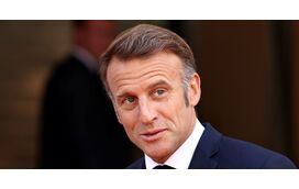 Emmanuel Macron na rota do terror: explosões junto ao hotel do presidente francês fazem 18 feridos
