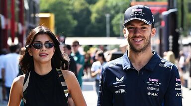 Em crise? Pierre Gasly recusa dar a mão a Kika Cerqueira Gomes