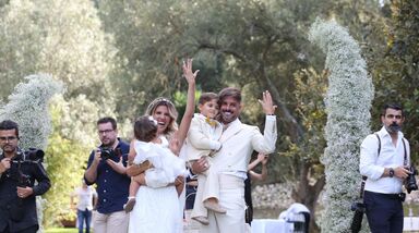 Rui Figueiredo e Jessica Antunes casam na Quinta do Roseiral, Ericeira, com a família e amigos