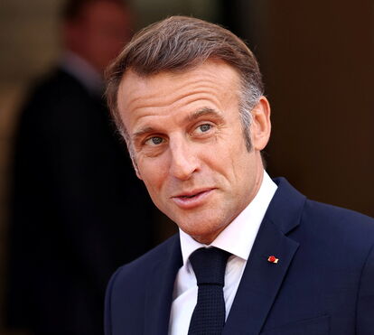 Emmanuel Macron na rota do terror: explosões junto ao hotel do presidente francês fazem 18 feridos