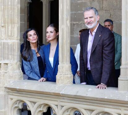 A recuperar o tempo perdido! Letizia e Felipe juntam-se a Leonor em compromissos oficiais