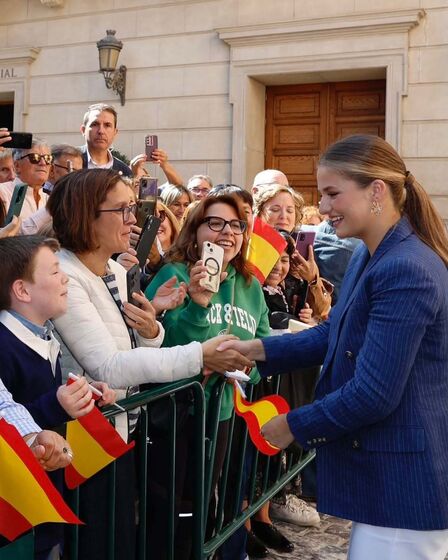 Rei Felipe, Rainha Letizia e Princesa Leonor em Navarra