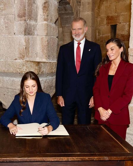 Rei Felipe, Rainha Letizia e Princesa Leonor em Navarra