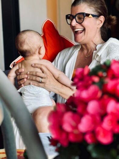 Júlia Pinheiro mostra afeto pela neta Pilar, a bebé de 4 meses que chegou sem aviso