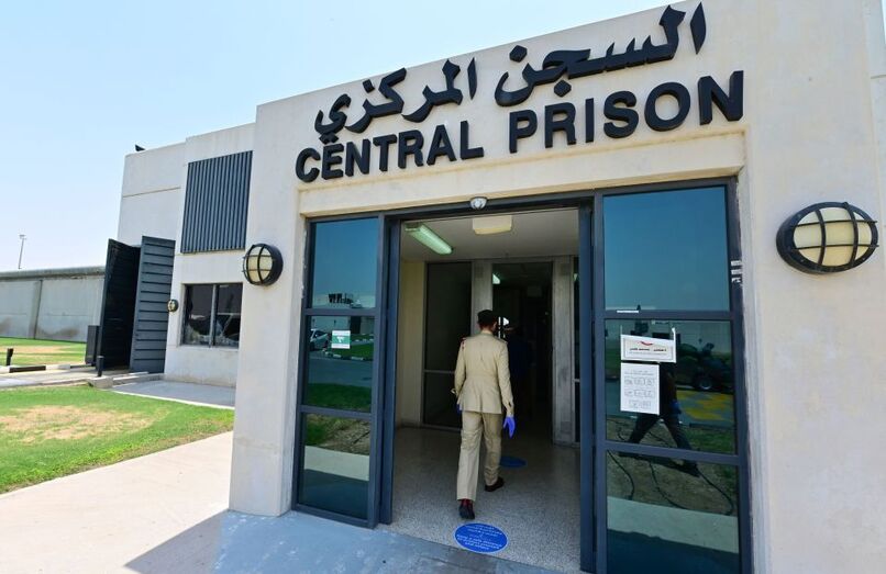 Jovem inglesa presa no Dubai por posse de droga cumpre pena em Cadeia Central