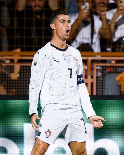 Cristiano Ronaldo marca golo simbólico em homenagem a Diogo Jota