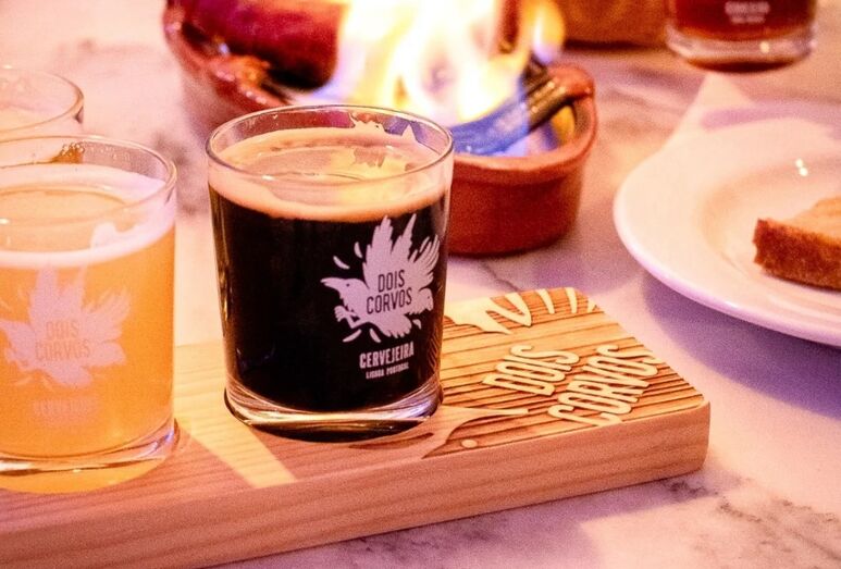 Cervejas artesanais da Dois Corvos celebram uma década em Marvila