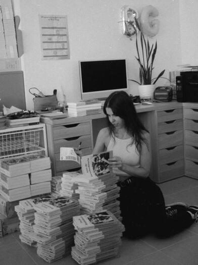 Helena Magalhães lança "Atos de Desobediência", livro sobre crescimento pessoal