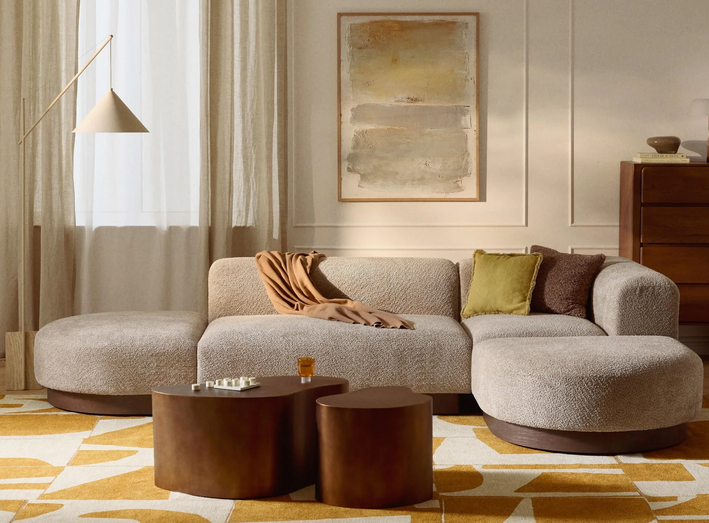 Decoração outonal: conforto com mantas, tapetes e iluminação acolhedora