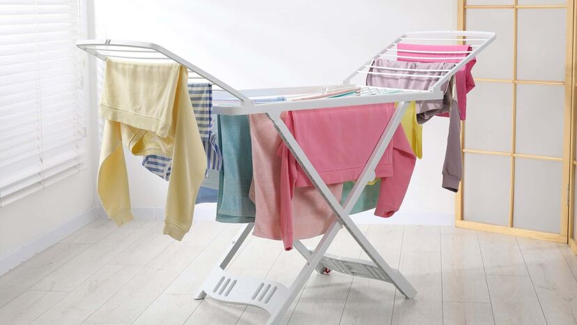 Estendal facilita secagem da roupa em casa