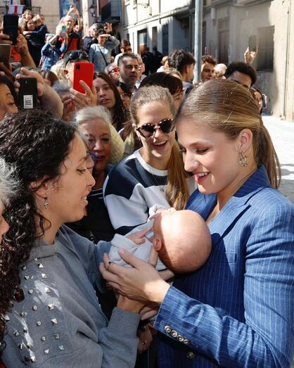 Rei Felipe, Rainha Letizia e Princesa Leonor em Navarra