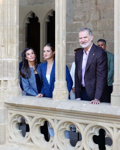 Rei Felipe, Rainha Letizia e Princesa Leonor em Navarra