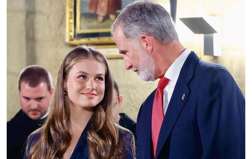 Rei Felipe, Rainha Letizia e Princesa Leonor em Navarra