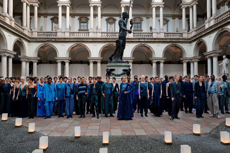 Desfile Giorgio Armani na Semana da Moda de Milão