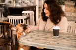 Há um novo espaço 'pet-friendly' em Leiria. Conheça o Monge Pet Café