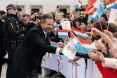 Guillaume e Stéphanie, novos grão-duques do Luxemburgo, recebem apoio popular