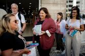 Alexandra Leitão, candidata à Câmara de Lisboa, mantém-se fiel ao seu estilo