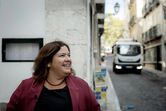 Alexandra Leitão, candidata à Câmara de Lisboa, mantém-se fiel ao seu estilo natural na política