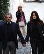 Carla Bruni acompanha Sarkozy à prisão de La Santé, em Paris