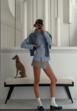 Moda resgatada: camisola sobre os ombros marca regresso de estilo