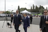 Henrique Balsemão com Carlos Moedas à chegada ao Mosteiro dos Jerónimos para a missa de corpo Presente de Francisco Pinto Balsemão