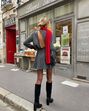 Para usar com moderação! Botas altas e mini-saia ou micro calções