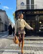Para usar com moderação! Botas altas e mini-saia ou micro calções