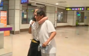As primeiras imagens do encontro de Mariana e Joana Mortágua no aeroporto de Madrid