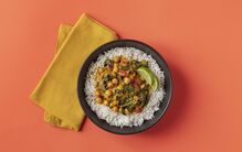 Caril de grão com espinafres: receita fácil em 30 minutos com apoio Mercadona
