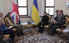 Princesa Ana faz visita surpresa a Kiev de Volodymyr Zelensky