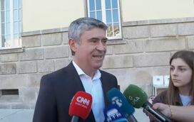 José Luís Carneiro já votou no Porto

