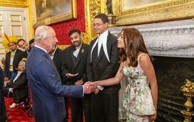Cantora Anitta recebida por rei Carlos III no Palácio de St. James: "Uma honra"