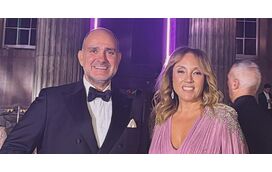 Entre champanhe e diamantes! Paula Amorim e Miguel Guedes de Sousa circulam entre a elite internacional, em jantar de mais de 2300 euros por pessoa