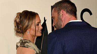 Jennifer Lopez e Ben Affleck cúmplices na estreia de 'Kiss Of The Spider Woman'