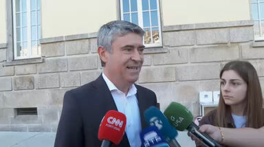 José Luís Carneiro já votou no Porto 