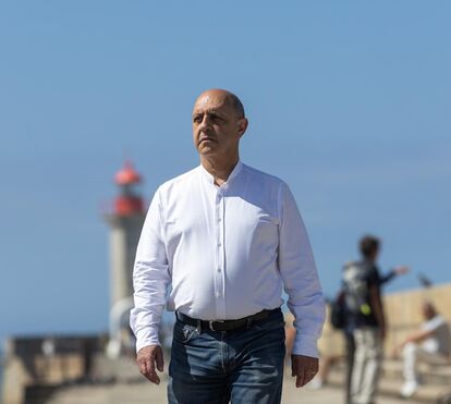 Dos hospitais para os corredores da política: Manuel Pizarro, o ex-ministro que adora estar nos tascos do Porto entre os militantes e que quer ser o presidente da cidade  