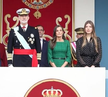Cerimónia do Dia da Hispanidade marcada pelo problema de Felipe, a emoção de Leonor e a cumplicidade de Letizia e Sofia