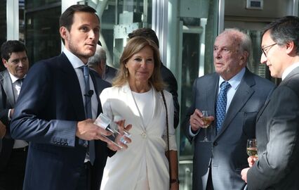 Francisco Pedro Balsemão com os pais, Mercedes e Francisco Pinto Balsemão