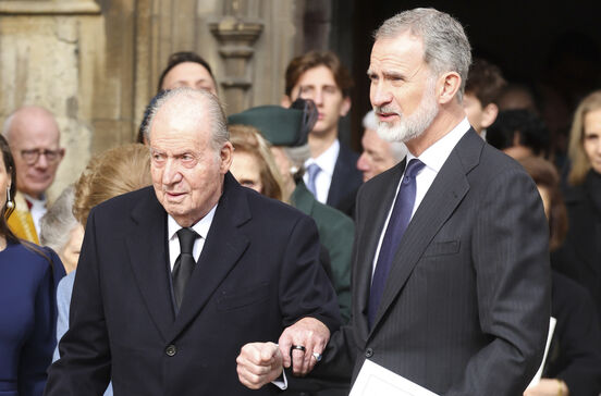 Juan Carlos sente mágoa no exílio e tristeza em relação ao filho, Felipe VI