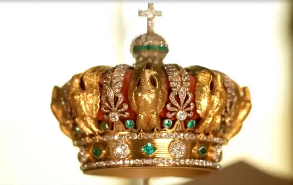 A coroa Eugenie foi encontrada caída no chão
