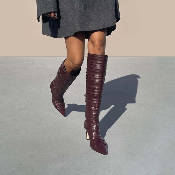 Descubra as botas que se vão usar este outono/inverno: bordeaux