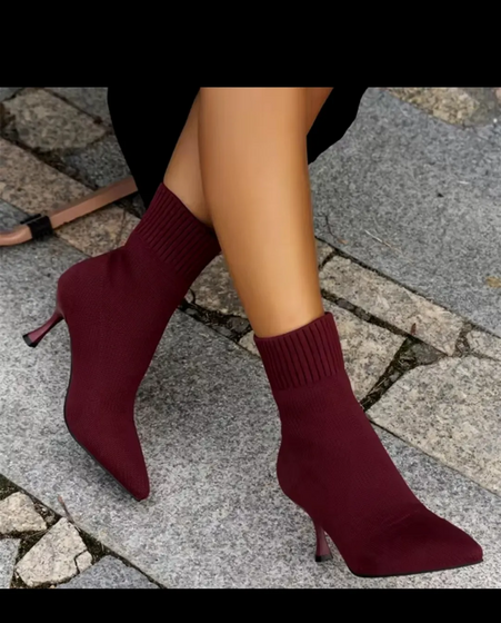 Descubra as botas que se vão usar este outono/inverno: 'meia' de lycra