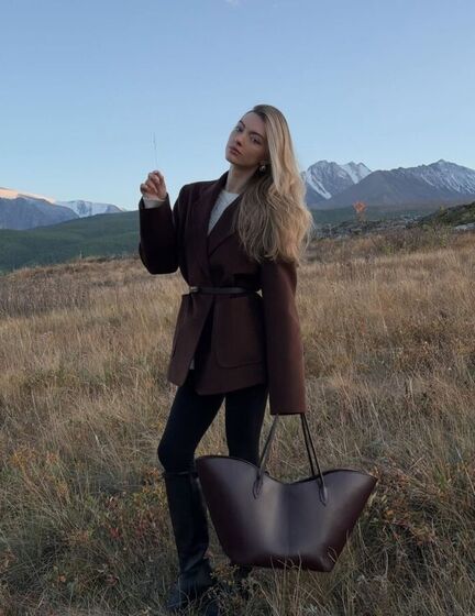 Não quer pôr as leggings de parte? Há 5 formas elegantes e 'trendy' para continuar a usá-las