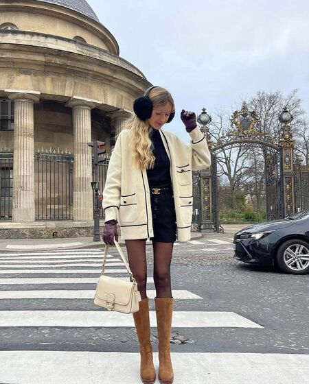 Para usar com moderação! Botas altas e mini-saia ou micro calções