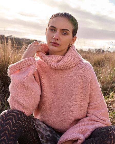 Gola alta XXL: Completamente 'out'! Tem estas 3 malhas em casa? Este ano deixe-as de lado 