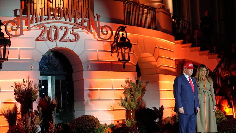 Melania Trump criticada por decoração de Halloween na Casa Branca